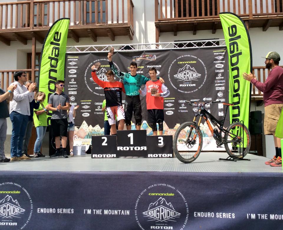 13495261_902398483221490_3257033259364721158_n